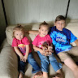 Meet your Posher, Amanda lee